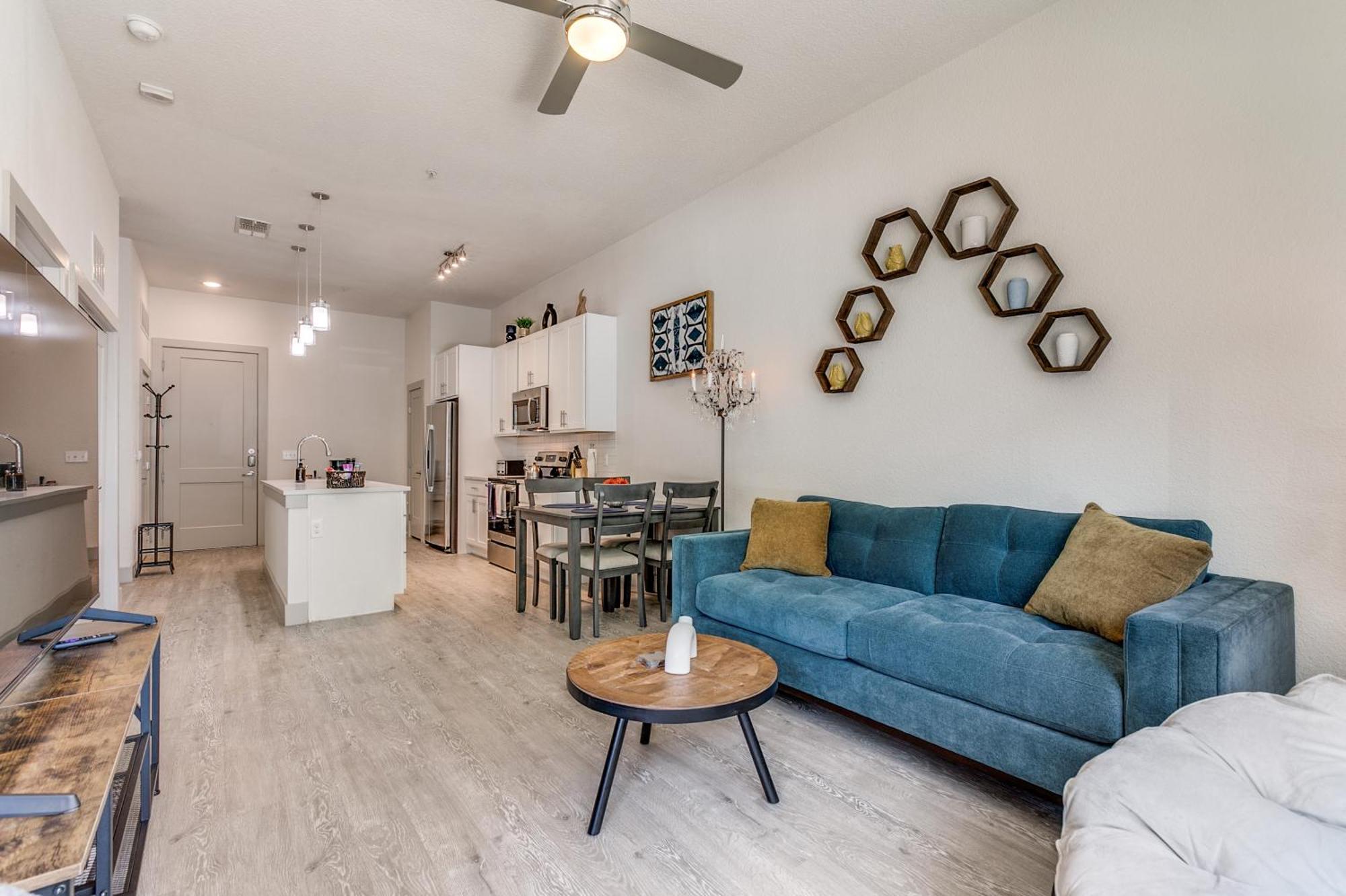 Lush Downtown Condo On Riverwalk W King Ste, Free Parking, Pet Friendly, Centrally Located On Riverwalk San Antonio Esterno foto